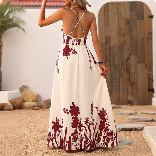 Detalle de espalda cruzada ajustable en vestido largo de verano con flores
